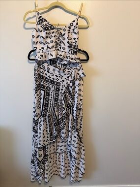 Hommage Los Angeles Black and White Patterned Women's Skirt Set